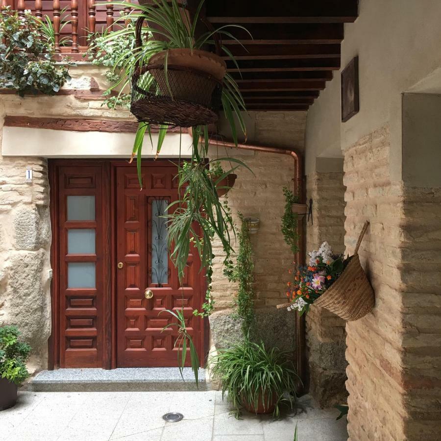 Apartamento San Pedro Toledo Luaran gambar